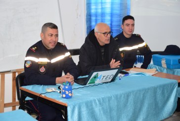 تنظيم دورة تكوينية لفائدة مجموعة من متطوعي التعاونية الغابوية (مستقبل أمكري ) حول تقنيات اخماد حرائق الغابة